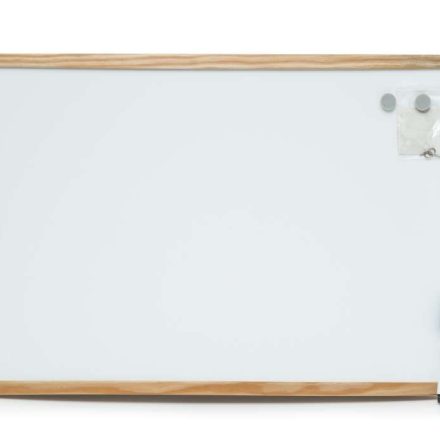 White magnetic plate dry-walled in wooden frame 600x400 mm